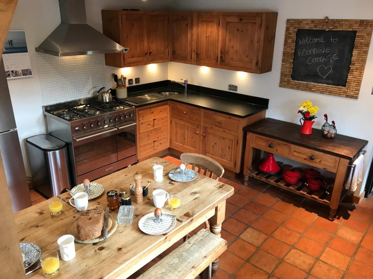 Delightful Cottage On The River Adur Close To Brighton & The Downs No Dogs Sorry Upper Beeding Extérieur photo