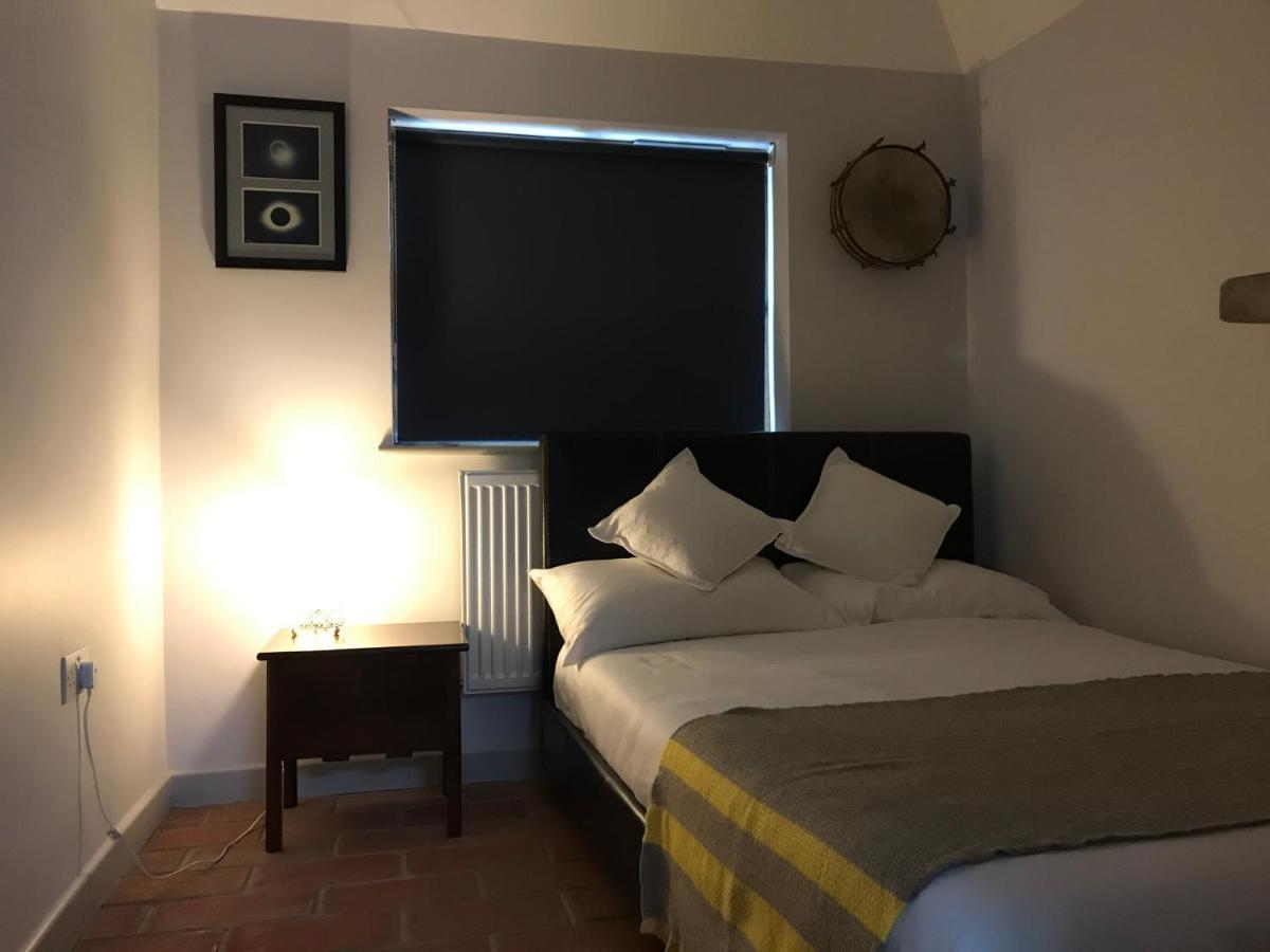 Delightful Cottage On The River Adur Close To Brighton & The Downs No Dogs Sorry Upper Beeding Extérieur photo